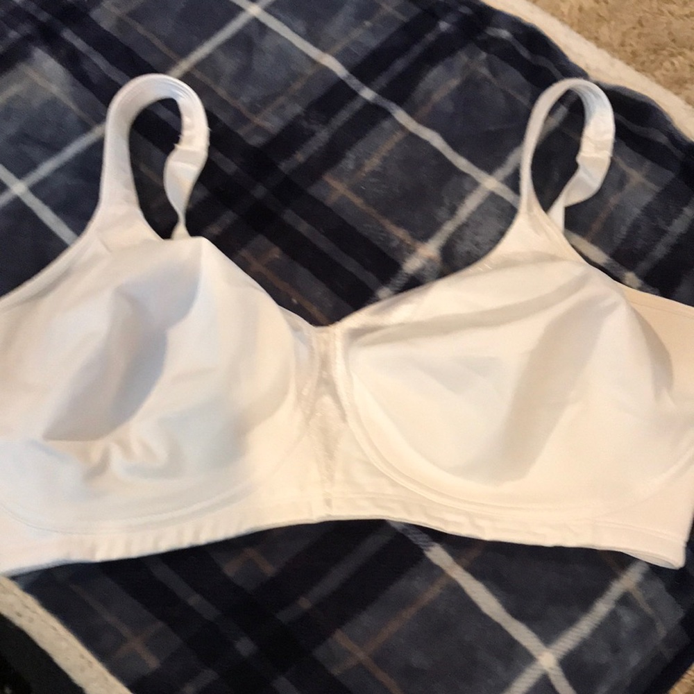 38DDD Playtex Bra